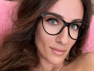 British_EmJess – webcam model profile photo Image 19