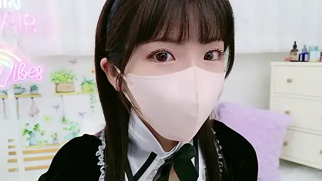 ChelseaBlondeUK – webcam model profile photo Image 12