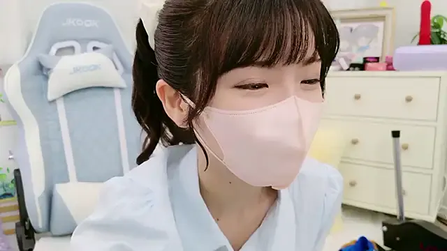 ChelseaBlondeUK – webcam model profile photo Image 18