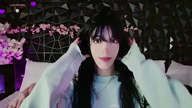 DeadButterfly – webcam model profile photo Image 7