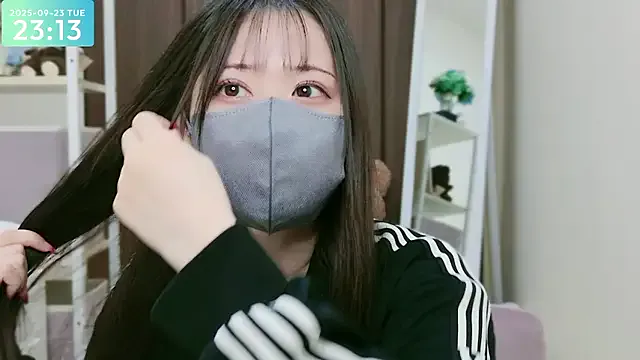 MistressLouUK – webcam model profile photo Image 17