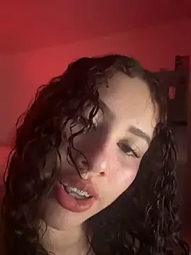 LeilaNightova – webcam model profile photo Image 3