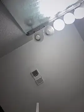 KateDivineUK – webcam model profile photo Image 14