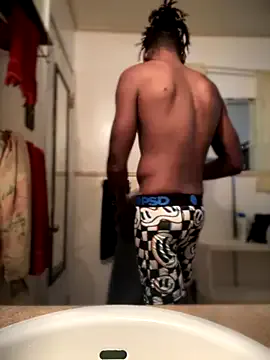 KateDivineUK – webcam model profile photo Image 17