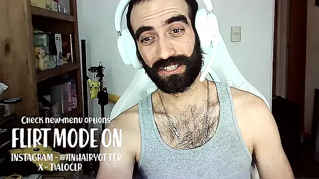 UKRaunchyRobyn – webcam model profile photo Image 12