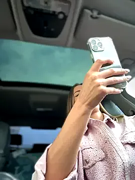 SofiaSins – webcam model profile photo Image 13