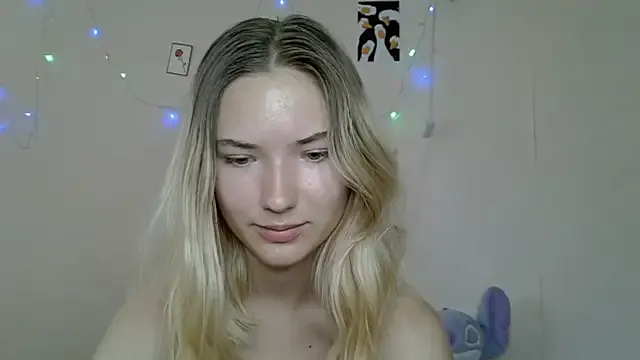 _kikiclark__ – webcam model profile photo
