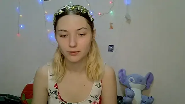 British_EmJess – webcam model profile photo Image 5