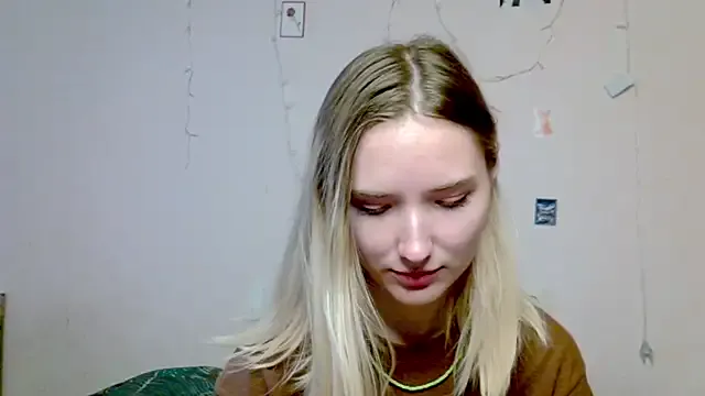 British_EmJess – webcam model profile photo Image 7
