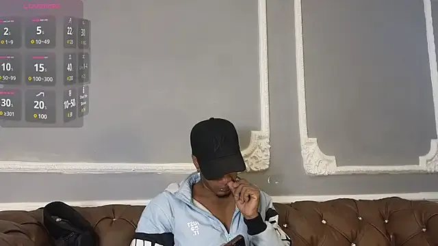AaronCruz_ Image 4