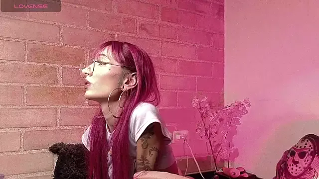 SusyBlair – webcam model profile photo Image 5