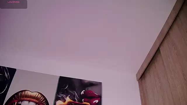 Milforja – webcam model profile photo Image 8