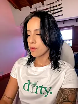 MartinaCroxx – webcam model profile photo Image 15