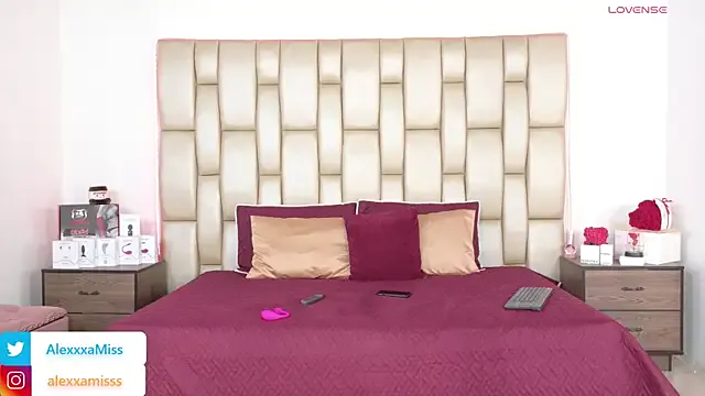 h3ntai-baby – webcam model profile photo Image 9