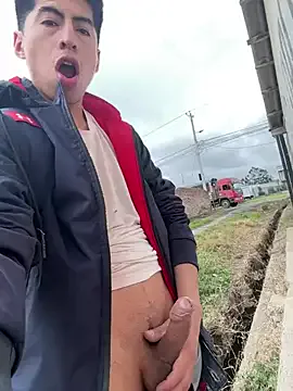 blondeangel_4u2 – webcam model profile photo Image 7