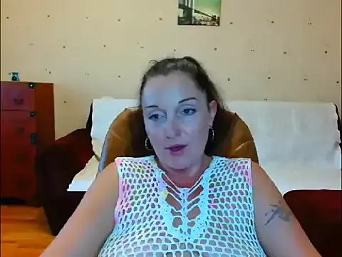 SilviaPastori – webcam model profile photo Image 2