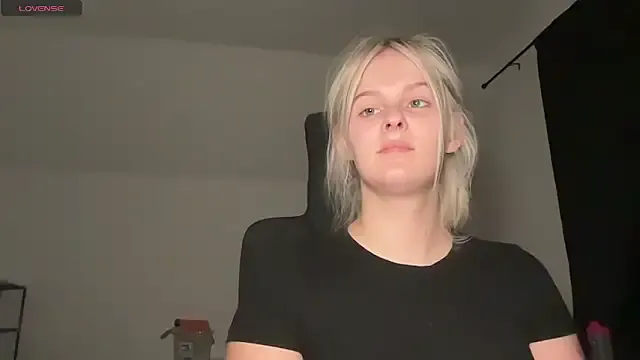 franksalise – webcam model profile photo Image 13