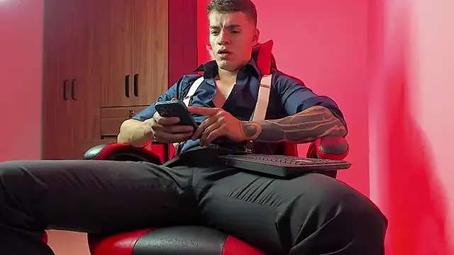 blondeangel_4u2 – webcam model profile photo Image 5