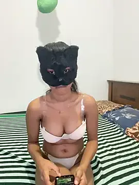 VictoriaMorrone – webcam model profile photo Image 4