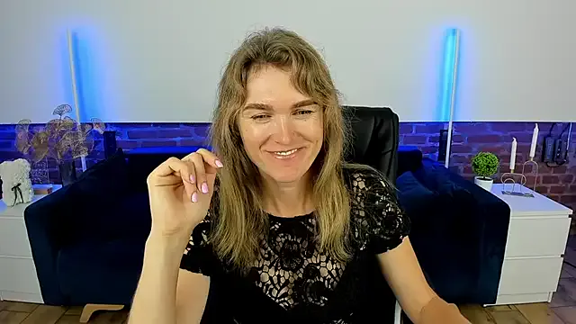 MarilynRainbow – webcam model profile photo Image 13