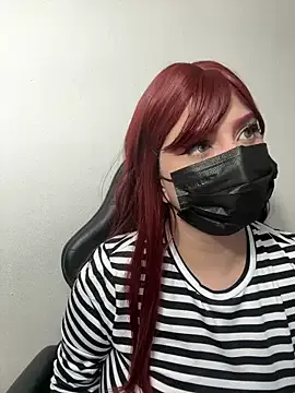 LizzieGreyX – webcam model profile photo Image 4