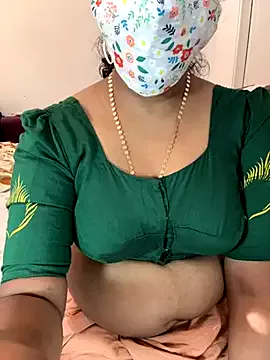 LizzieGreyX – webcam model profile photo Image 9