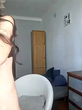 British_EmJess – webcam model profile photo Image 12