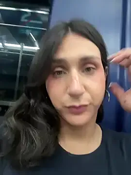 charliecake – webcam model profile photo Image 13