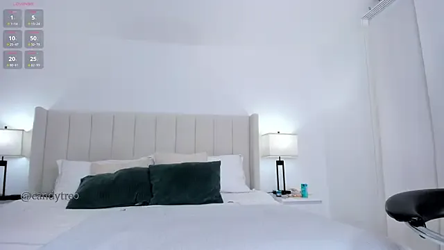 Nataly_Blonde – webcam model profile photo Image 17