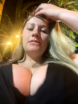 British_EmJess – webcam model profile photo Image 18