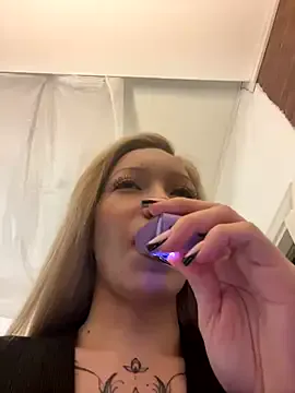 lesbifelinas – webcam model profile photo Image 10