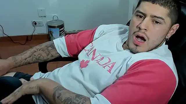 Ellalouisee89 – webcam model profile photo Image 14