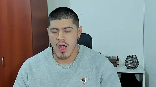 Ellalouisee89 – webcam model profile photo Image 6