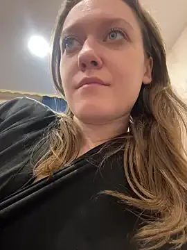 VictoriaDiamo – webcam model profile photo Image 2