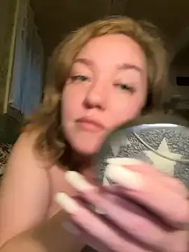 British_EmJess – webcam model profile photo Image 10