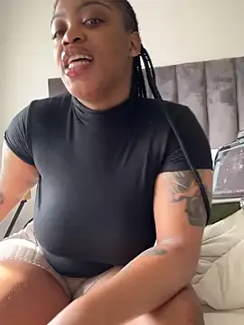 MarilynRainbow – webcam model profile photo Image 13