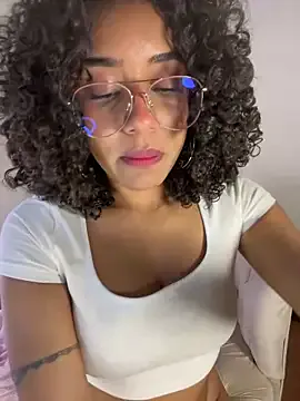 HellMor – webcam model profile photo Image 9