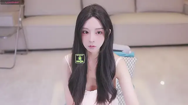 LeilaNightova – webcam model profile photo Image 13