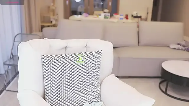 LeilaNightova – webcam model profile photo Image 4