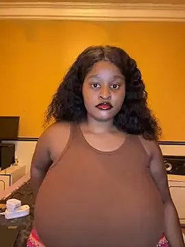 SashaVaughn – webcam model profile photo Image 19