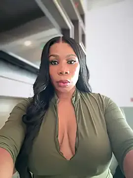 SusyBlair – webcam model profile photo Image 3