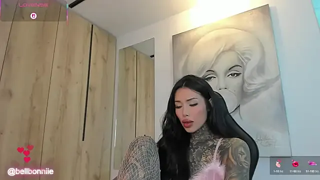 JessieBlonde – webcam model profile photo Image 4