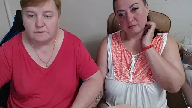 HotHoneyChile – webcam model profile photo Image 3