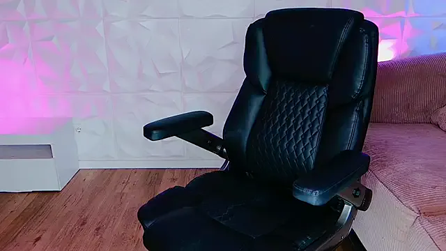 SofiaSins – webcam model profile photo Image 15