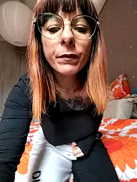 blondeangel_4u2 – webcam model profile photo Image 3