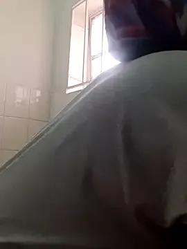 MissKristal – webcam model profile photo Image 18