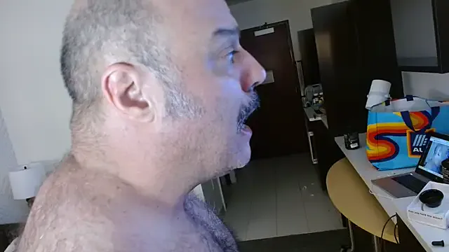 SusyBlair – webcam model profile photo Image 15