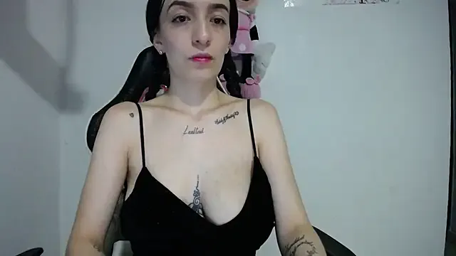 GlamGran – webcam model profile photo Image 15