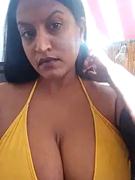 KarolinaMilf – webcam model profile photo Image 15