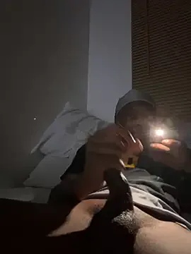 British_EmJess – webcam model profile photo Image 14